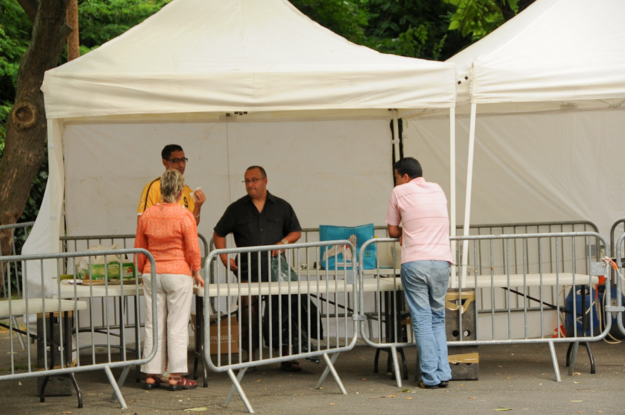 Maison de Quartier Champs Elysees Evry - Repas de Quartier en Musique 008.jpg